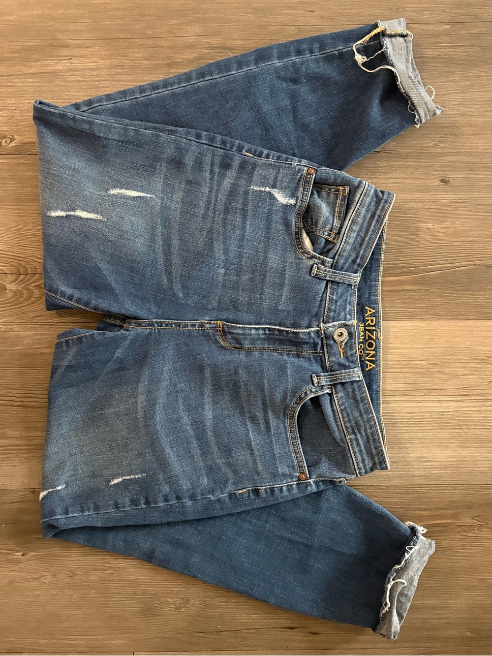 Arizona Jean Company Cropped Distressed Blue Ankle Jeans